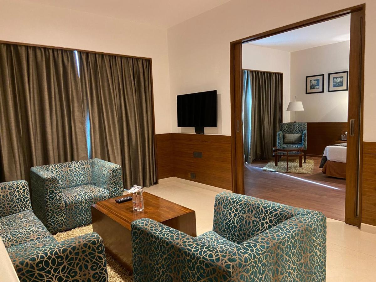 Fortune Select Exotica, Navi Mumbai - Member Itc Hotels' Group Exterior photo