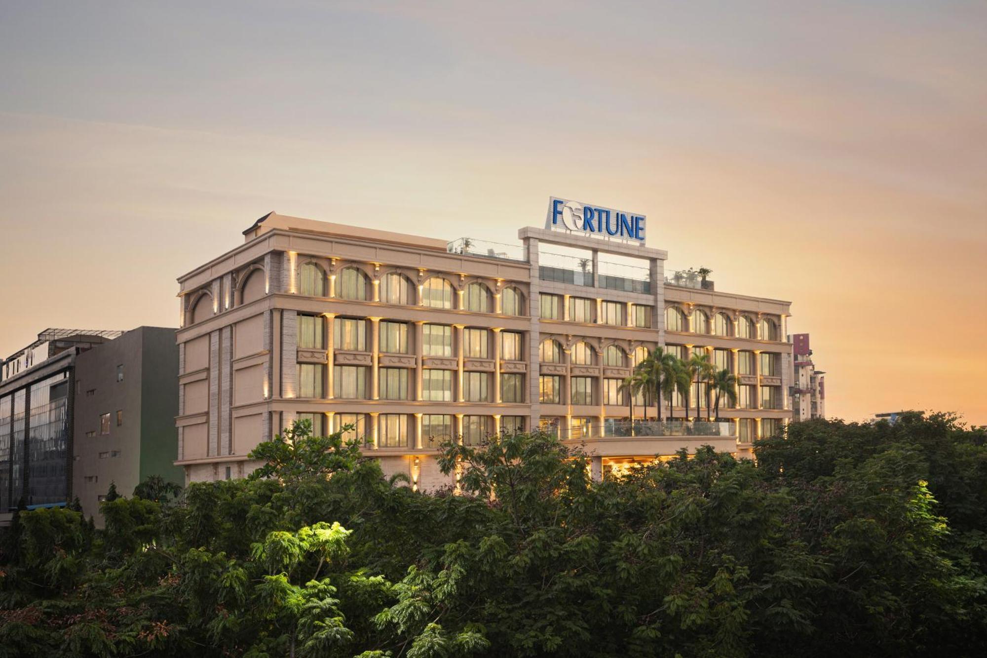 Fortune Select Exotica, Navi Mumbai - Member Itc Hotels' Group Exterior photo